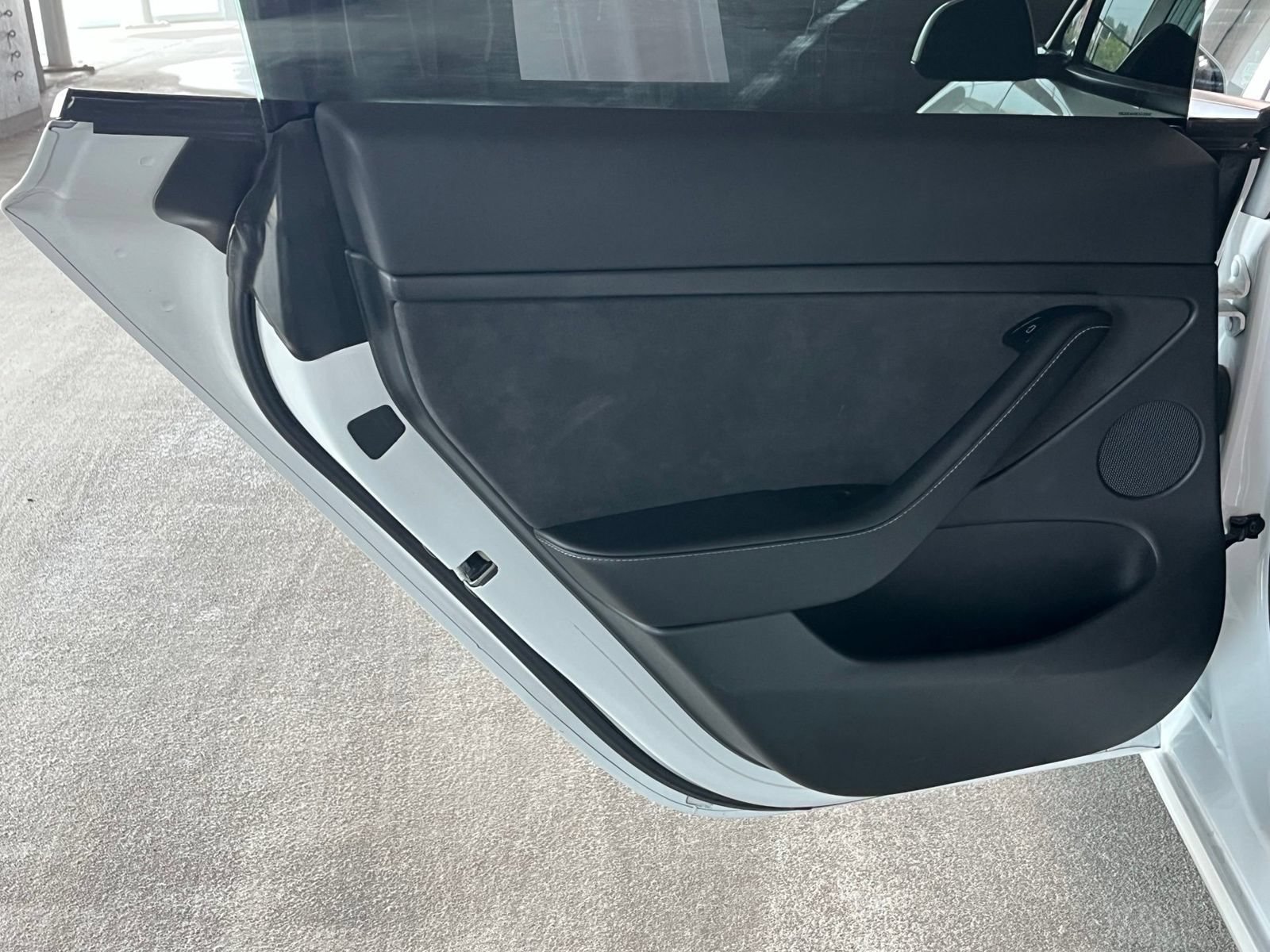 Used 2021 Tesla Model 3 Standard Range Plus RWD image 31