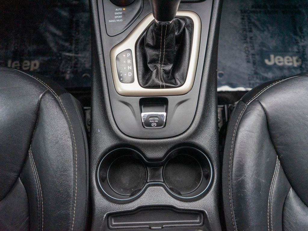 Used 2018 Jeep Cherokee Limited image 27