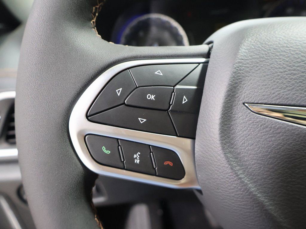 New 2026 Chrysler Pacifica Pinnacle w/ Trailer Tow Group image 33