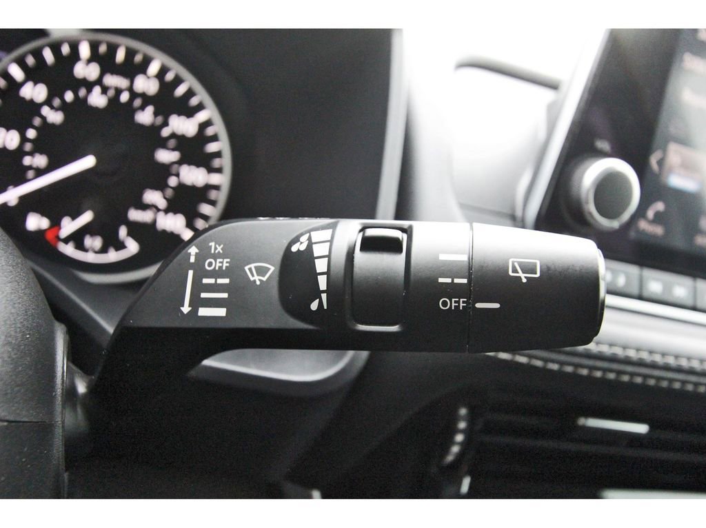 Used 2023 Nissan Rogue SL image 22