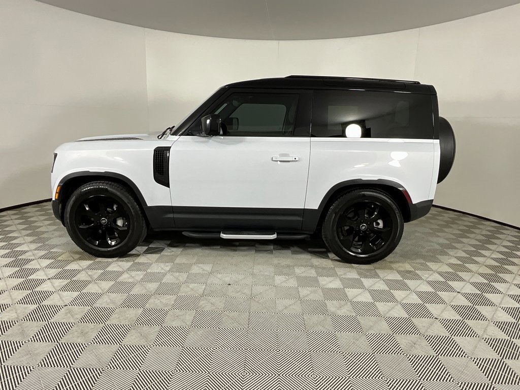 Certified 2023 Land Rover Defender 90 SE image 2
