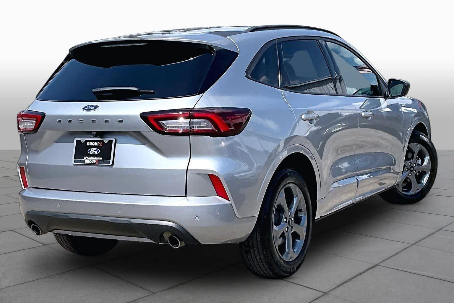Used 2023 Ford Escape ST-Line w/ Tech Pack #1 FWD image 7