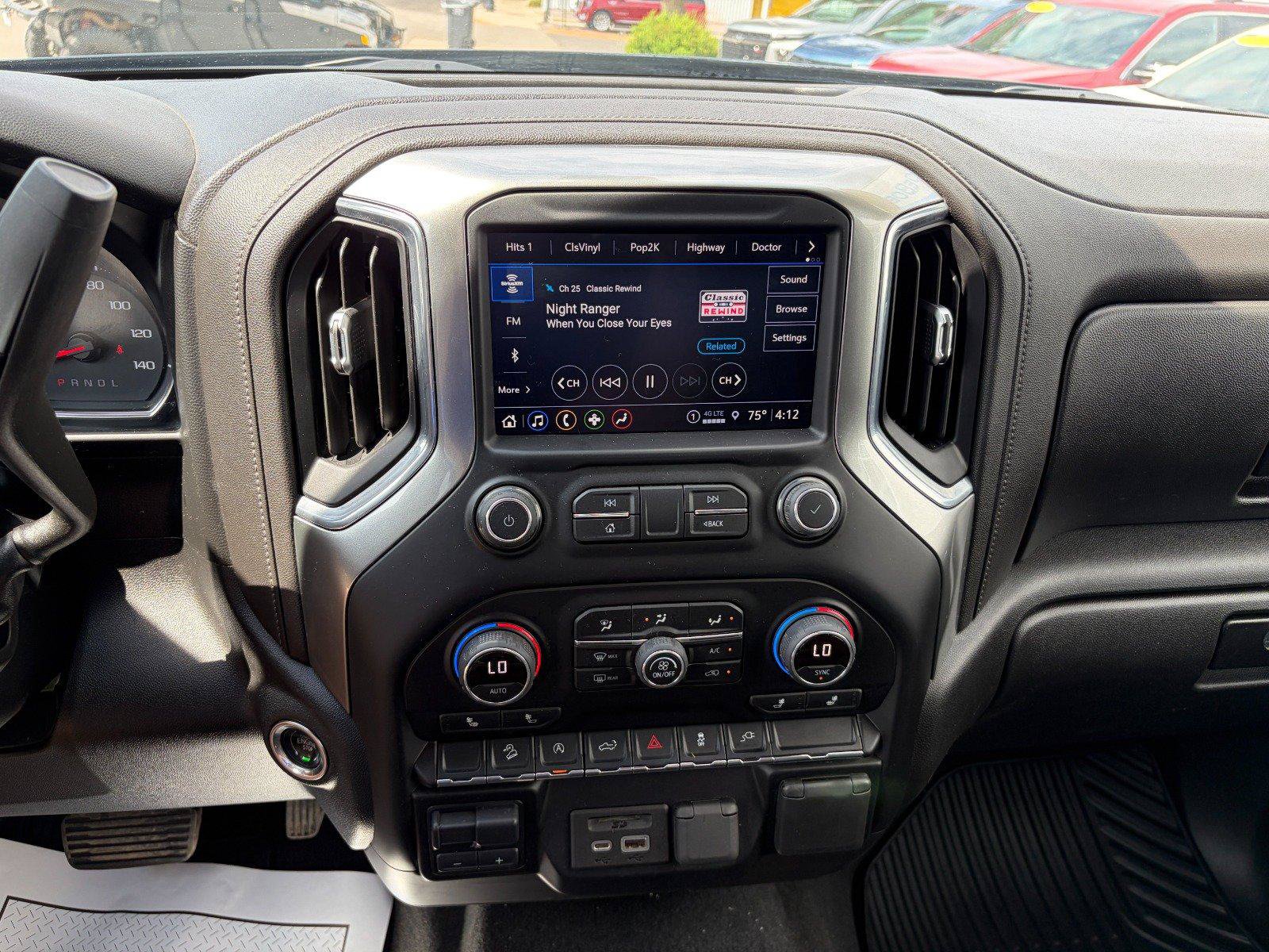 Used 2021 Chevrolet Silverado 1500 LT w/ Z71 Off-Road Package AWD/4WD image 12