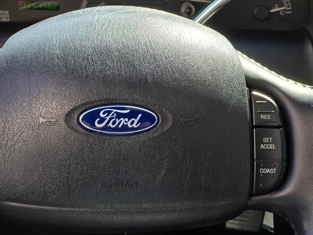 Used 2003 Ford F150 Harley-Davidson RWD image 16