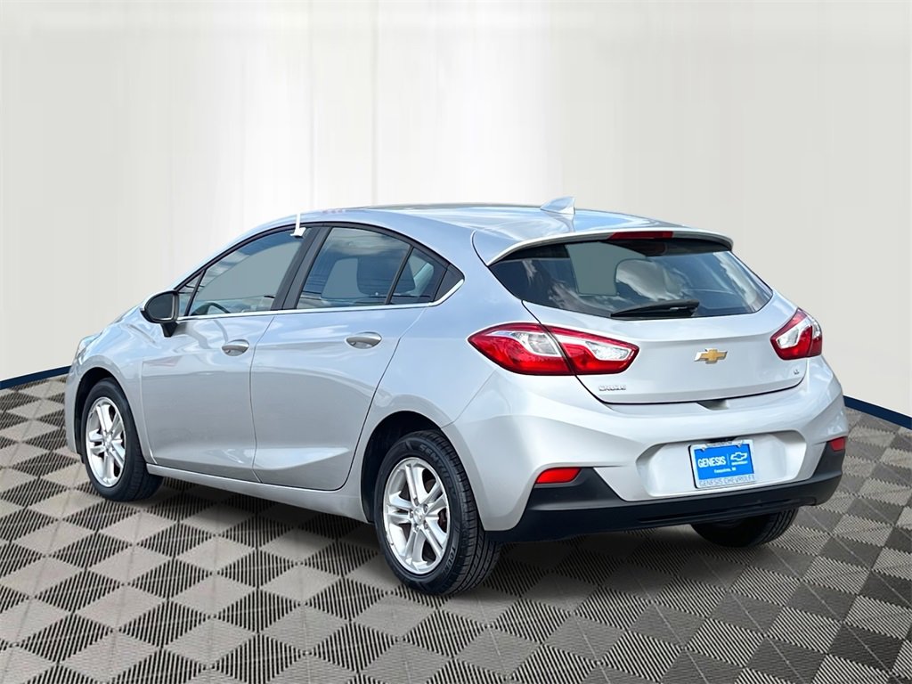 Used 2018 Chevrolet Cruze LT image 4