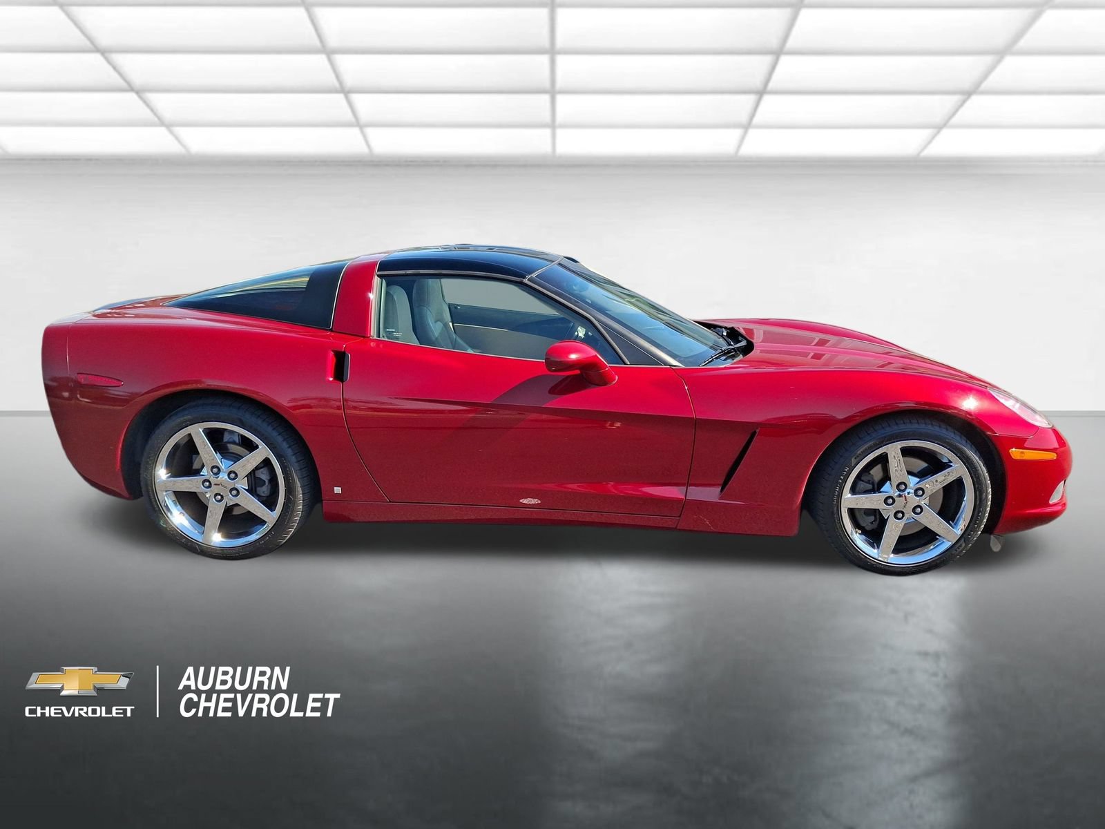 Used 2008 Chevrolet Corvette Coupe w/ Preferred Equipment Group RWD image 2