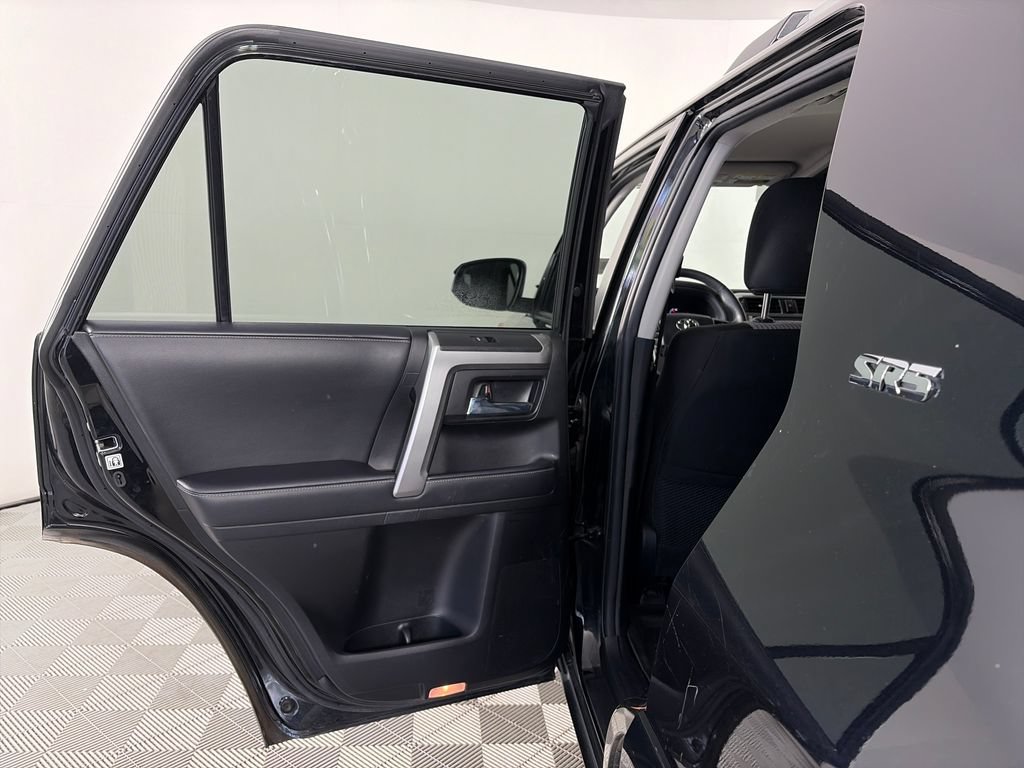Used 2022 Toyota 4Runner SR5 AWD/4WD image 12