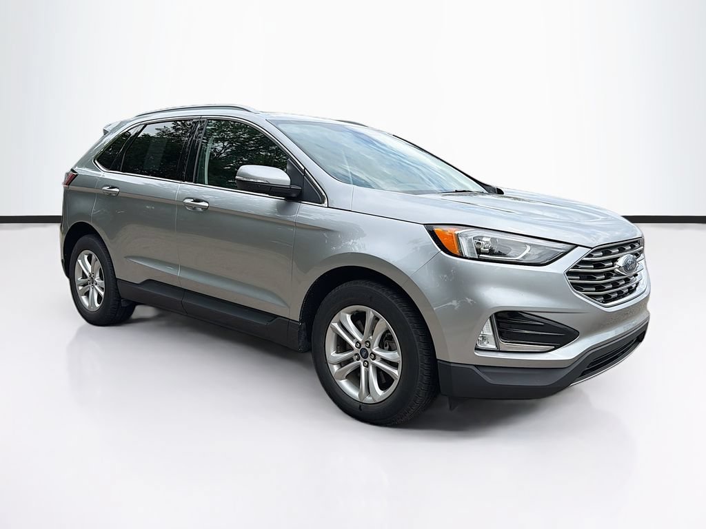 Used 2020 Ford Edge SEL w/ Cold Weather Package AWD/4WD image 3
