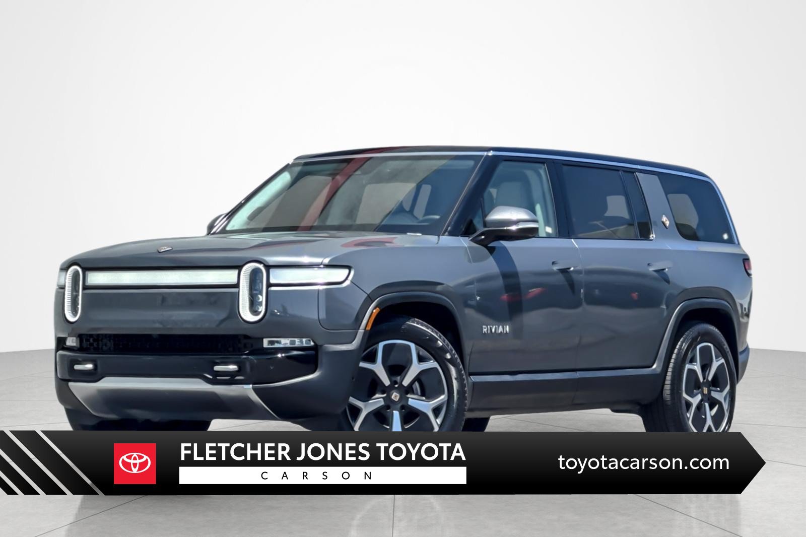 Used 2024 Rivian R1S Adventure AWD/4WD image 1