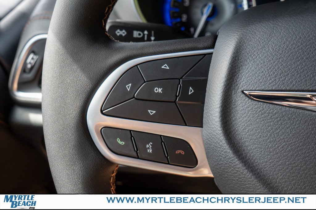 New 2026 Chrysler Pacifica Pinnacle image 27