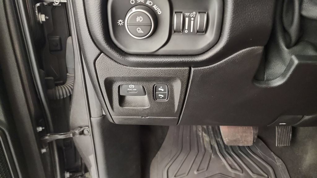 Used 2019 RAM 1500 Sport w/ Level 2 Equipment Group AWD/4WD image 22