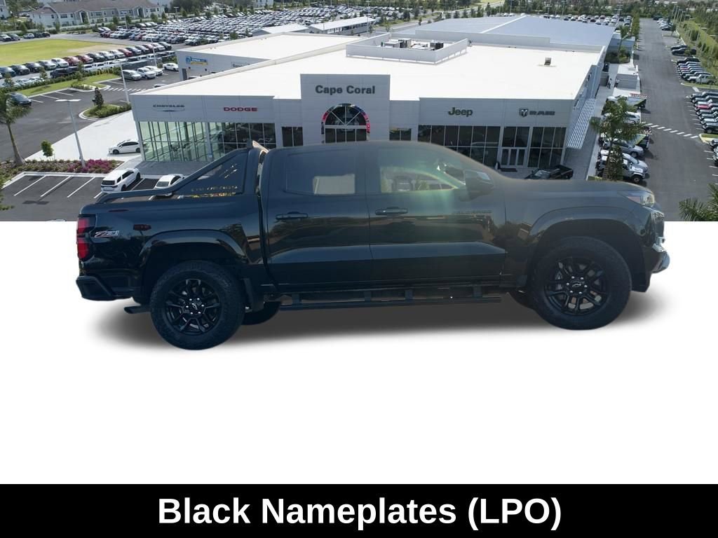 Used 2025 Chevrolet Colorado Z71 w/ Midnight Edition image 10