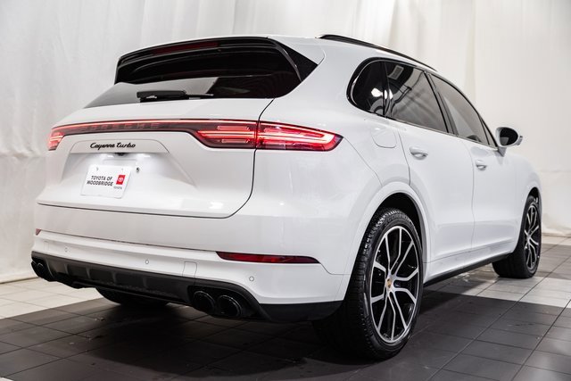 Used 2021 Porsche Cayenne Turbo image 4