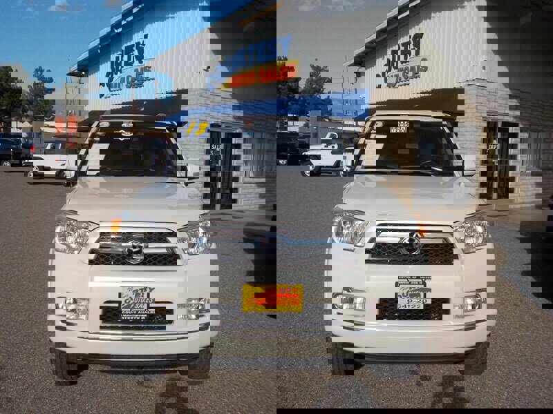 Used 2013 Toyota 4Runner SR5 w/ Premium Pkg image 15