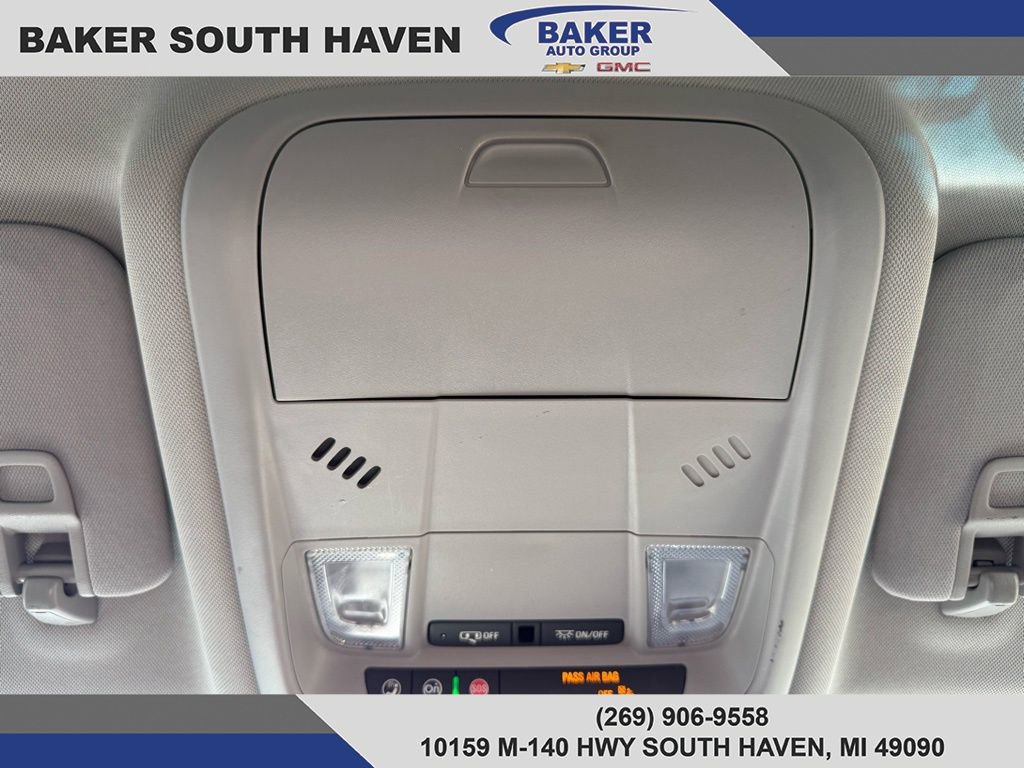 Used 2024 GMC Terrain SLE image 29