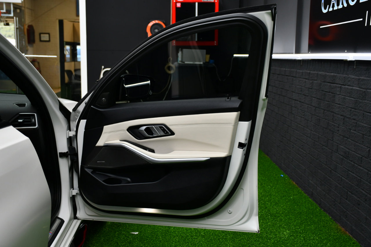 Used 2023 BMW M3 w/ Executive Package image 45