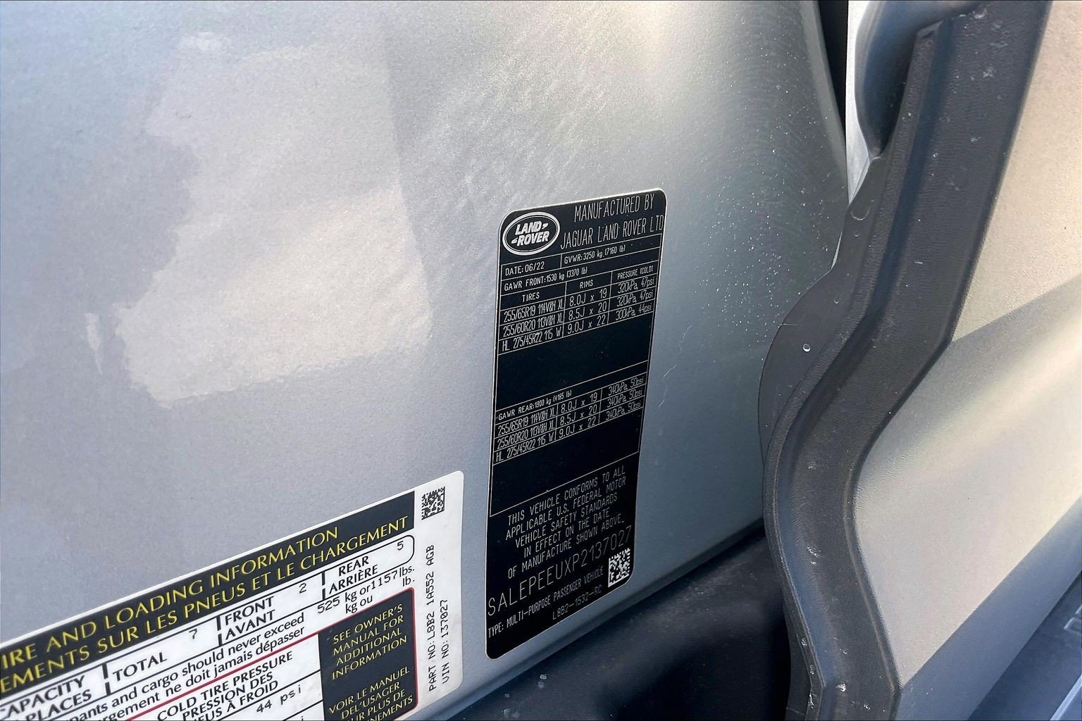 Used 2023 Land Rover Defender 110 SE AWD/4WD image 33