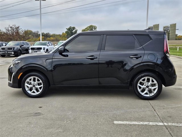 Certified 2023 Kia Soul LX w/ LX Technology Package image 3