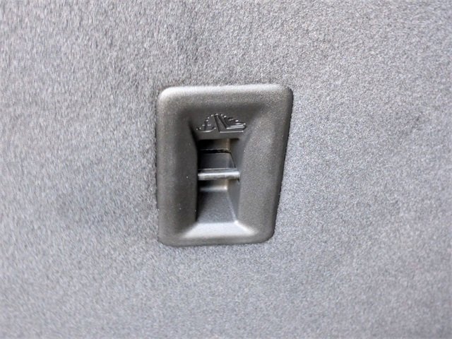 New 2025 Chevrolet Blazer LT w/ Convenience Package image 28