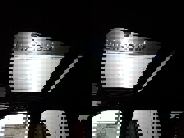 New 2025 Lincoln Navigator L Reserve image 27