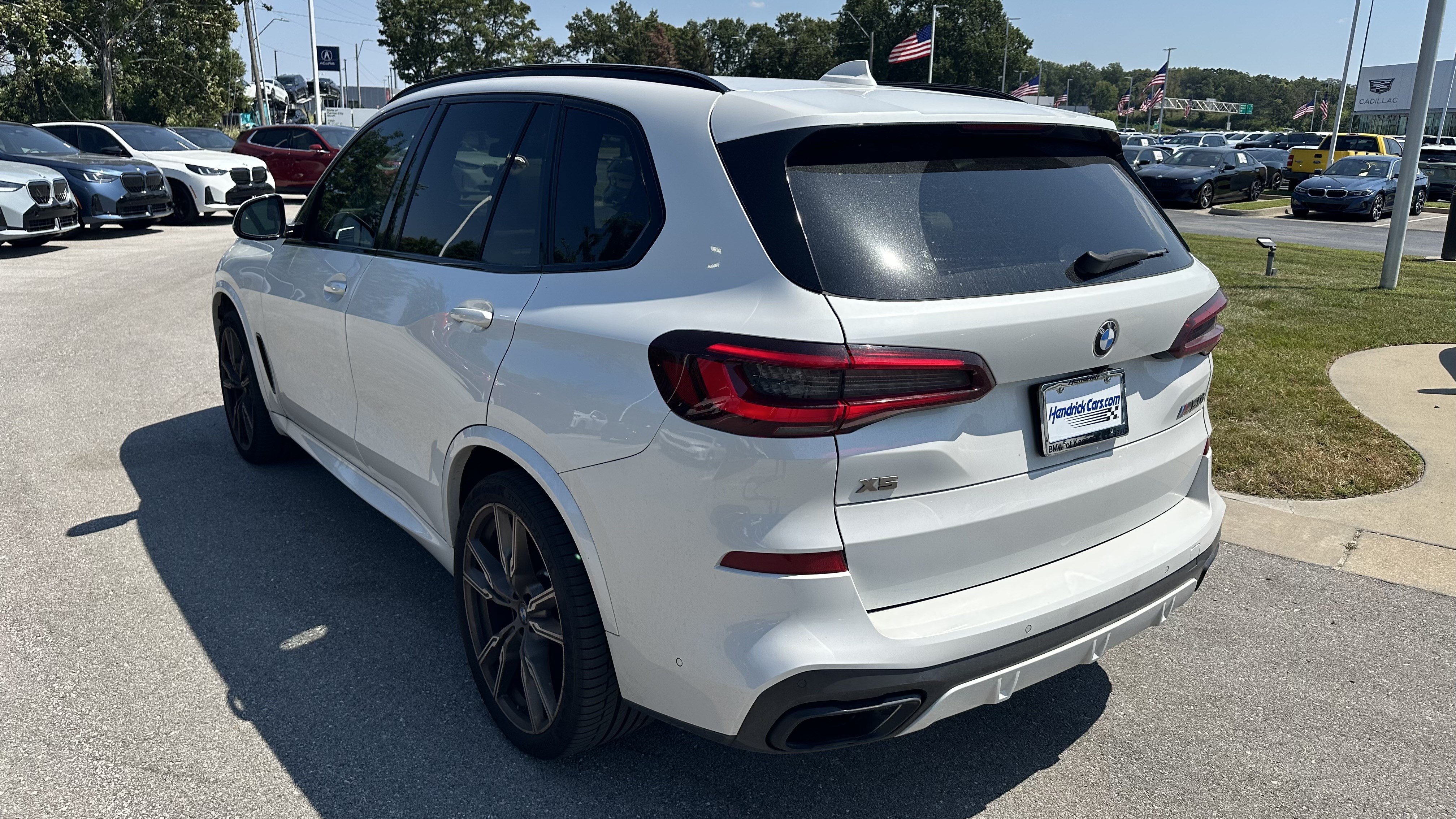 Used 2021 BMW X5 M50i w/ Executive Package AWD/4WD image 8