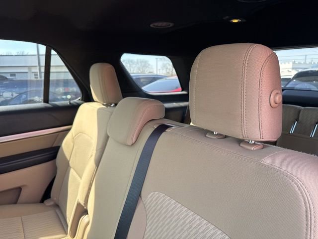 Used 2017 Ford Explorer FWD image 8