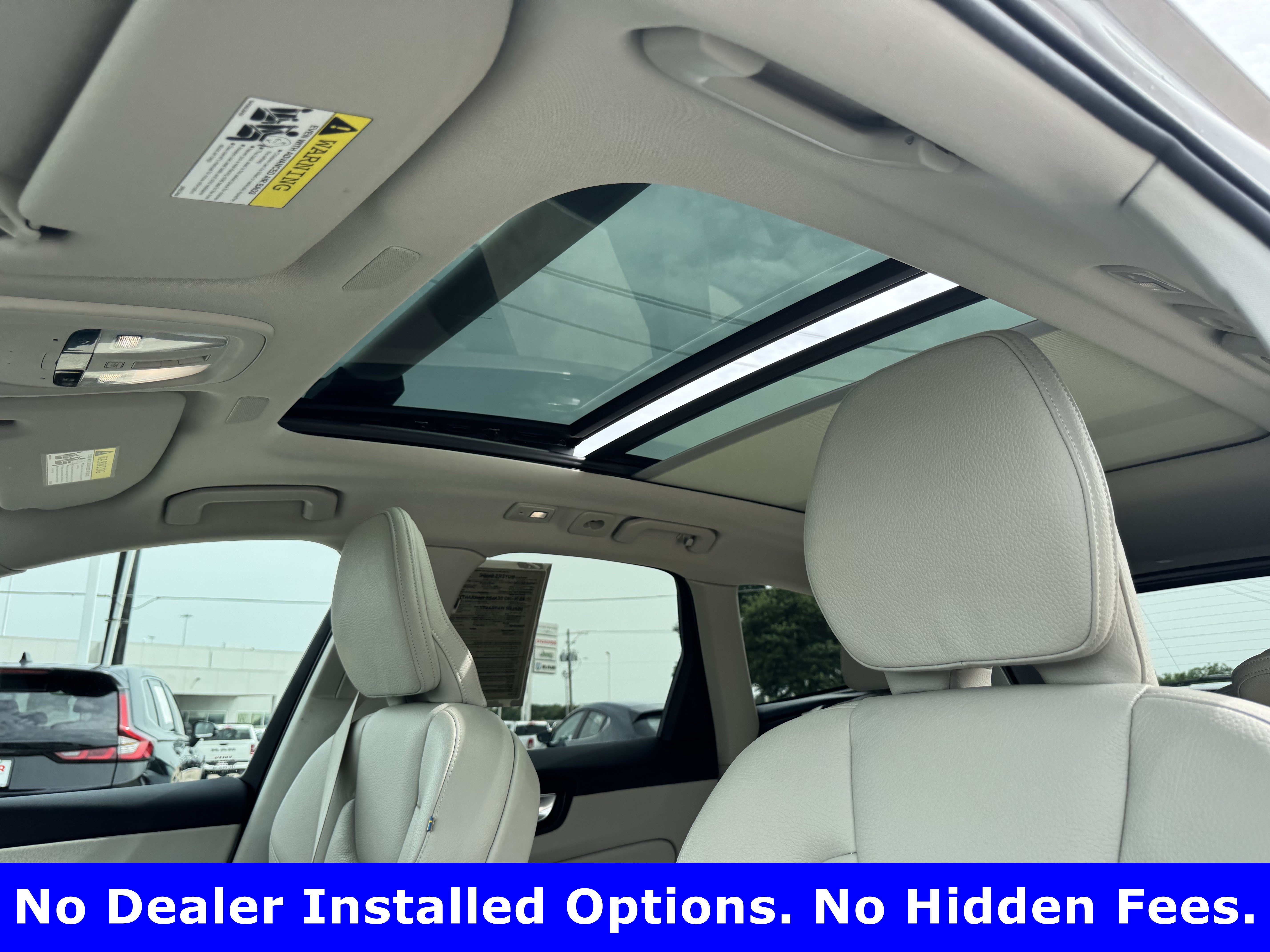 Used 2022 Volvo XC60 B5 Momentum w/ Advanced Package AWD/4WD image 23