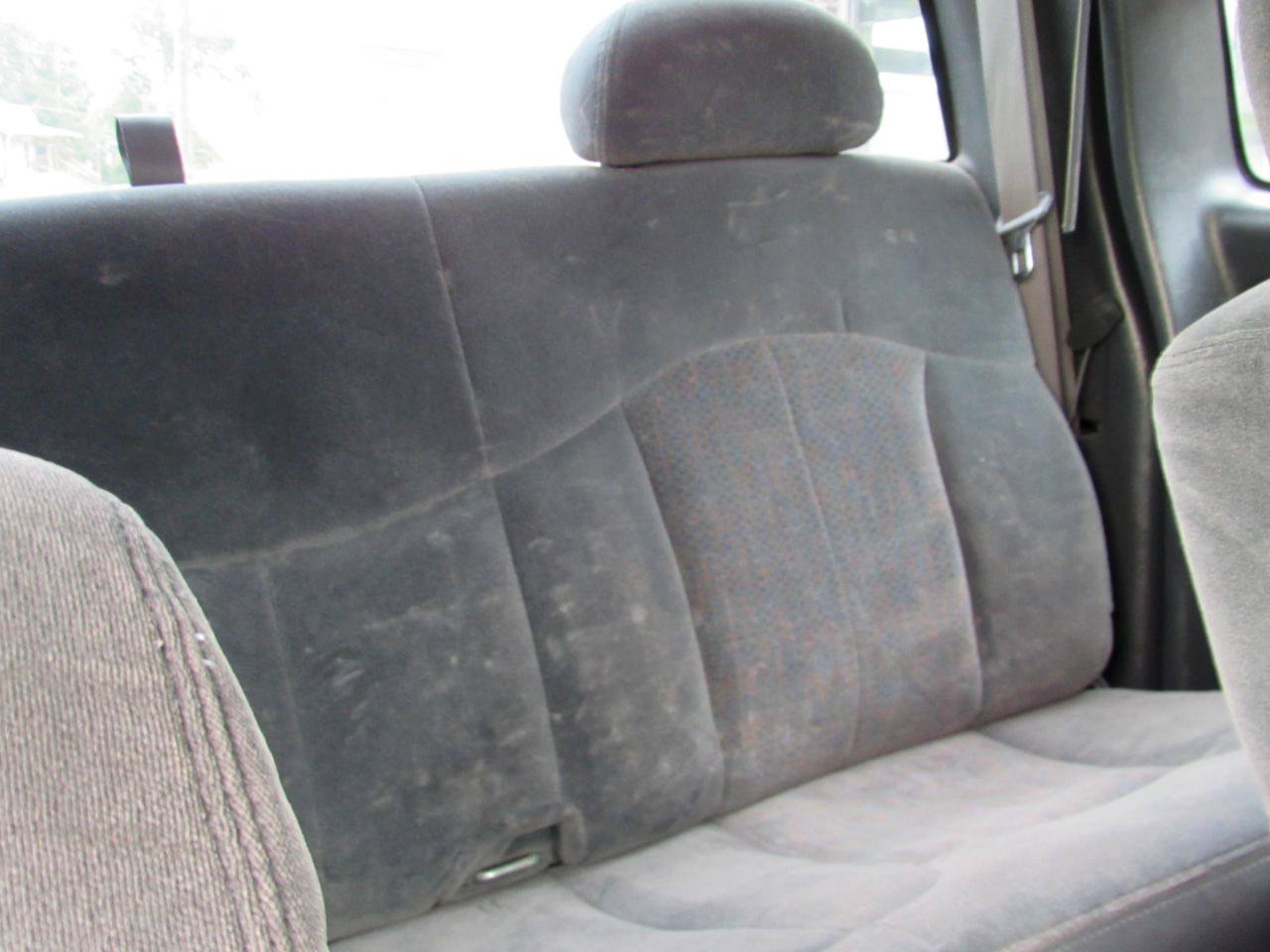 Used 2002 Chevrolet Silverado 2500 LS AWD/4WD image 21
