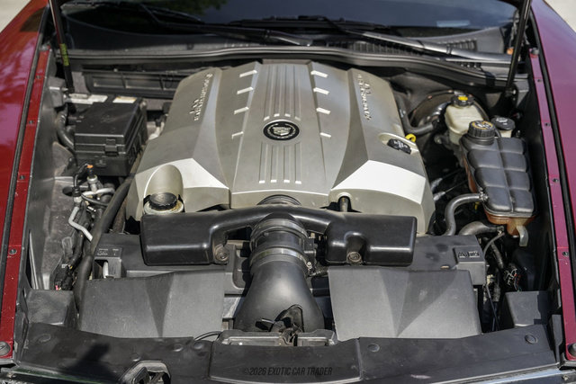 Used 2006 Cadillac XLR RWD image 23