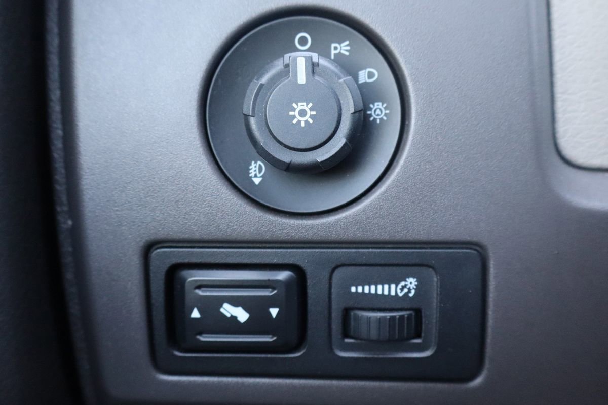 Used 2010 Ford F150 Lariat AWD/4WD image 28