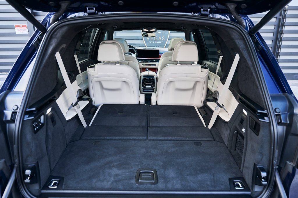 Used 2024 BMW ALPINA XB7 image 17