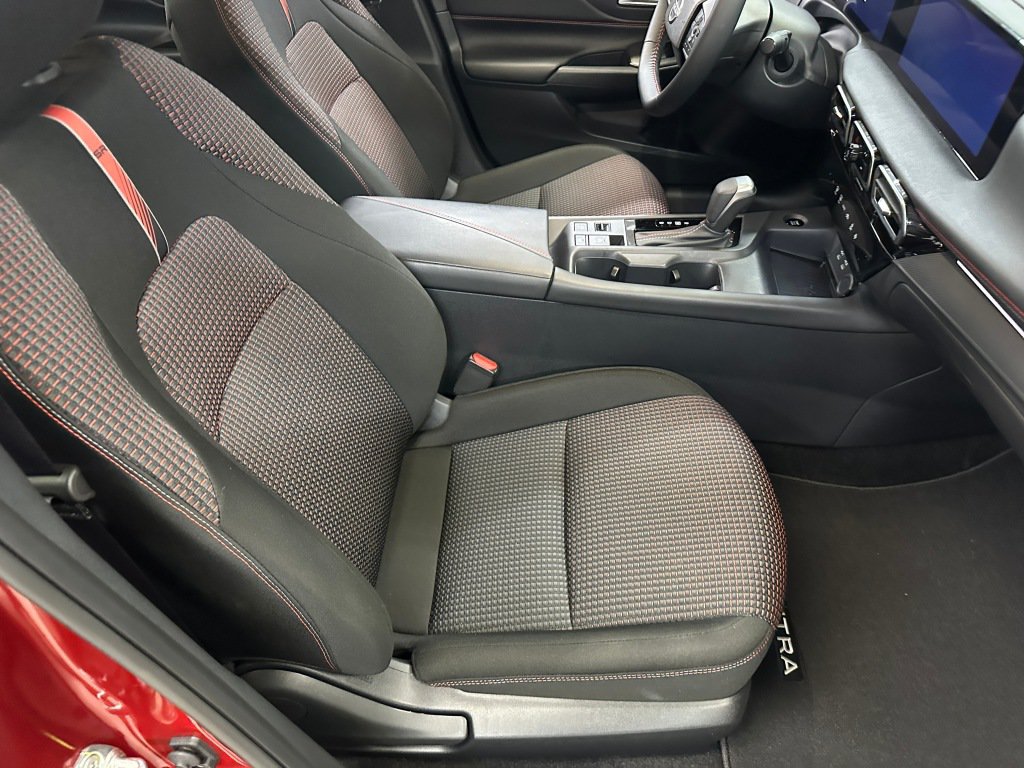 Used 2026 Nissan Sentra SR w/ Floor Mat Package FWD image 28