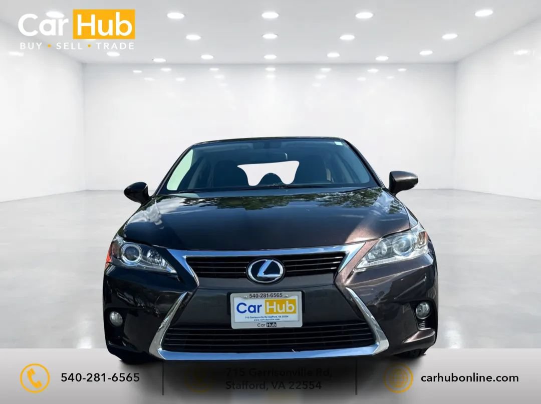 Used 2016 Lexus CT 200h w/ Accessory Package 2 FWD image 2
