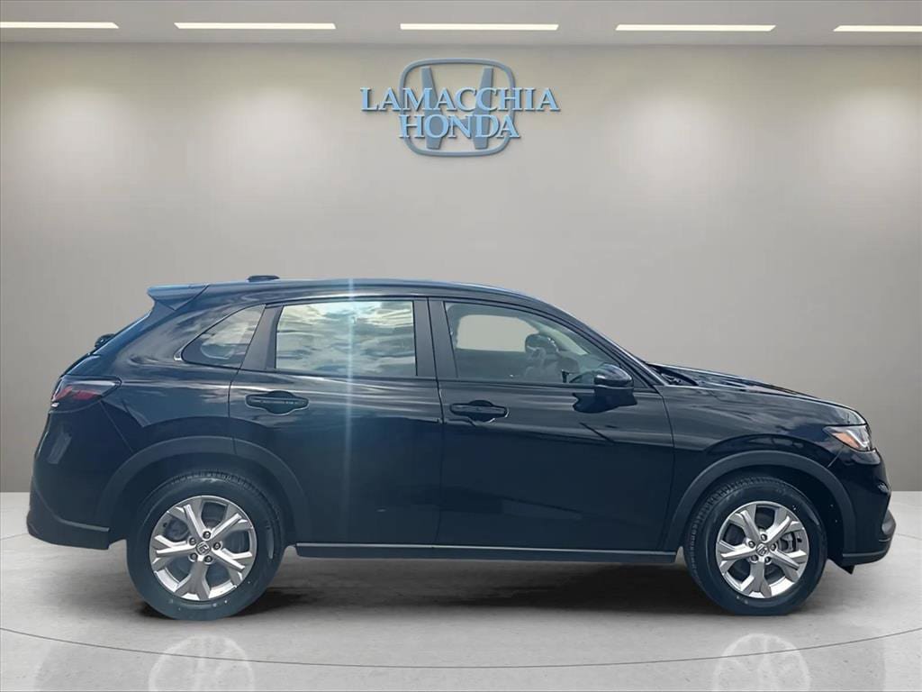 Used 2023 Honda HR-V LX image 6