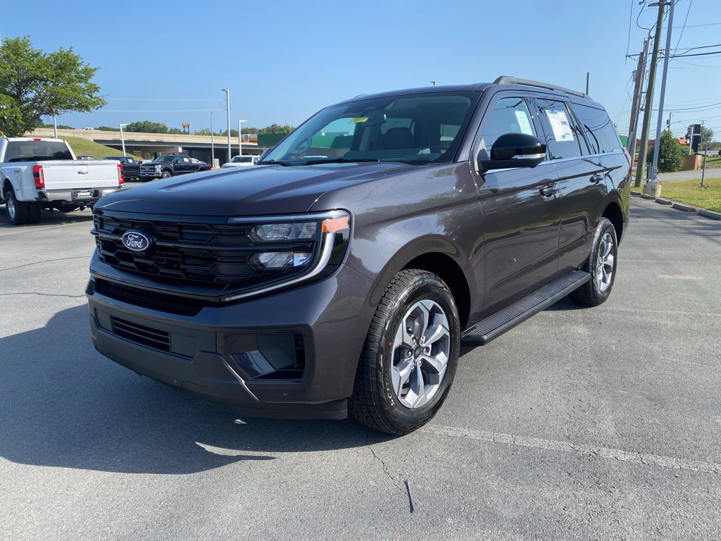 New 2027 Ford Expedition Active AWD/4WD image 3