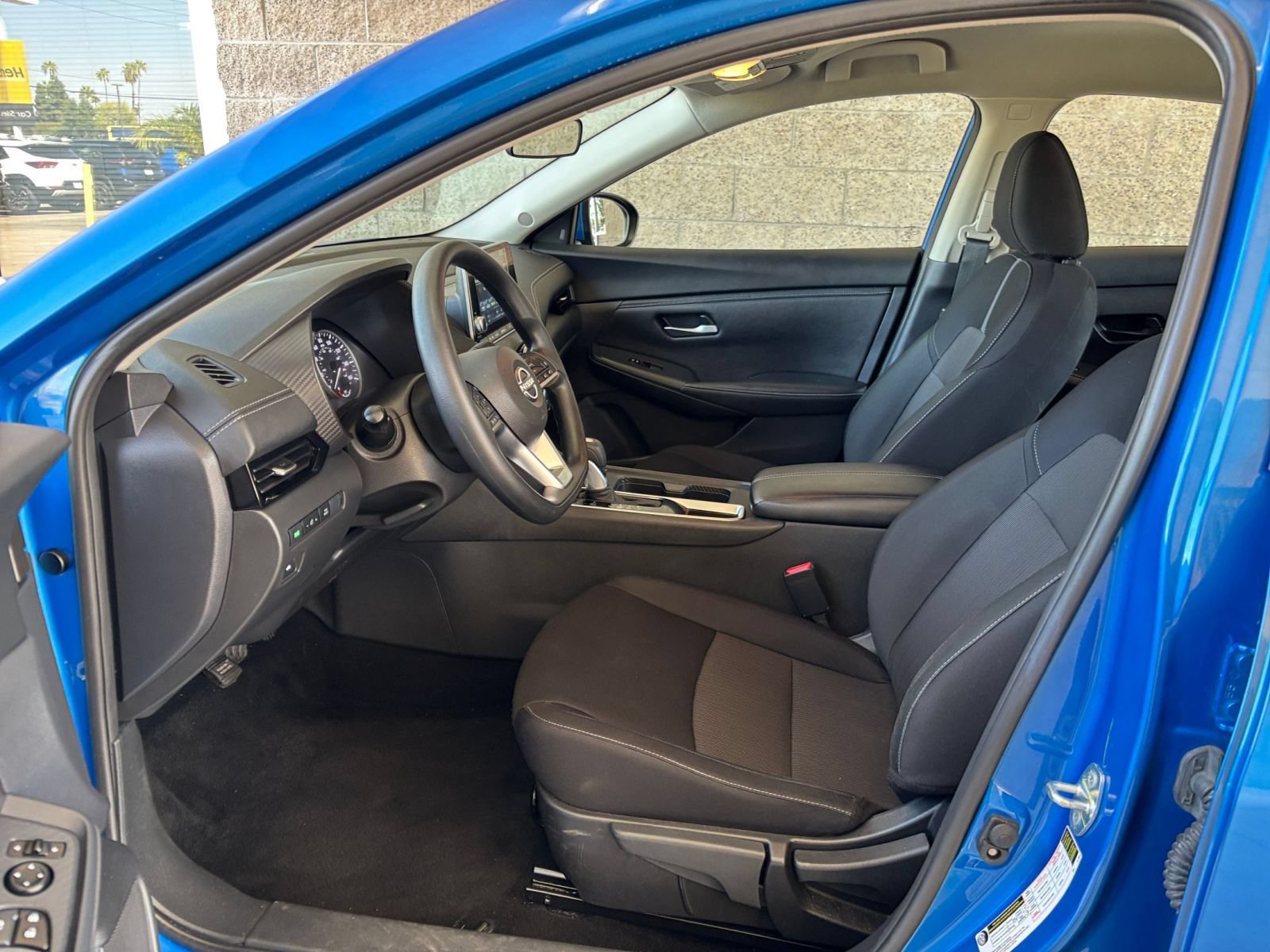 Used 2025 Nissan Sentra SV FWD image 25