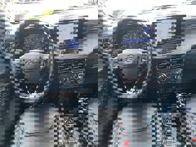 Certified 2024 Ford Maverick Lariat w/ Black Appearance Package image 17