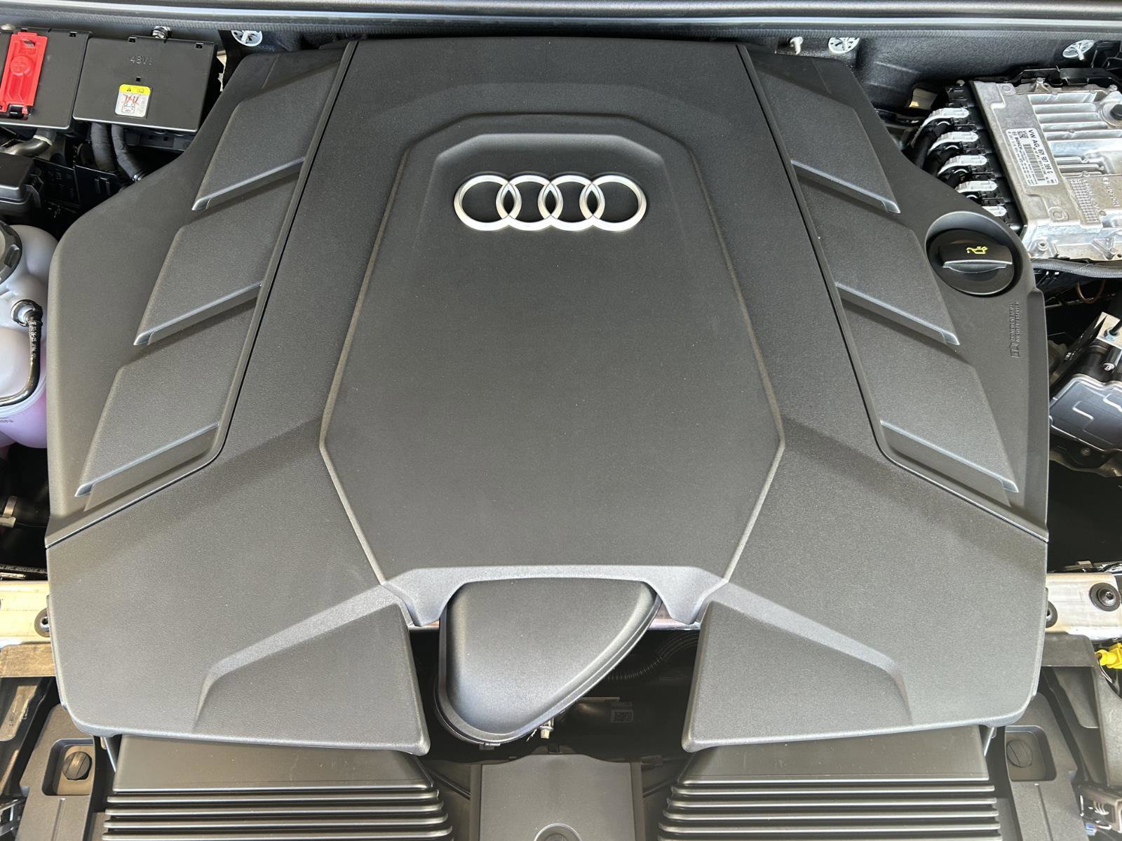 New 2026 Audi Q7 3.0T Prestige image 11