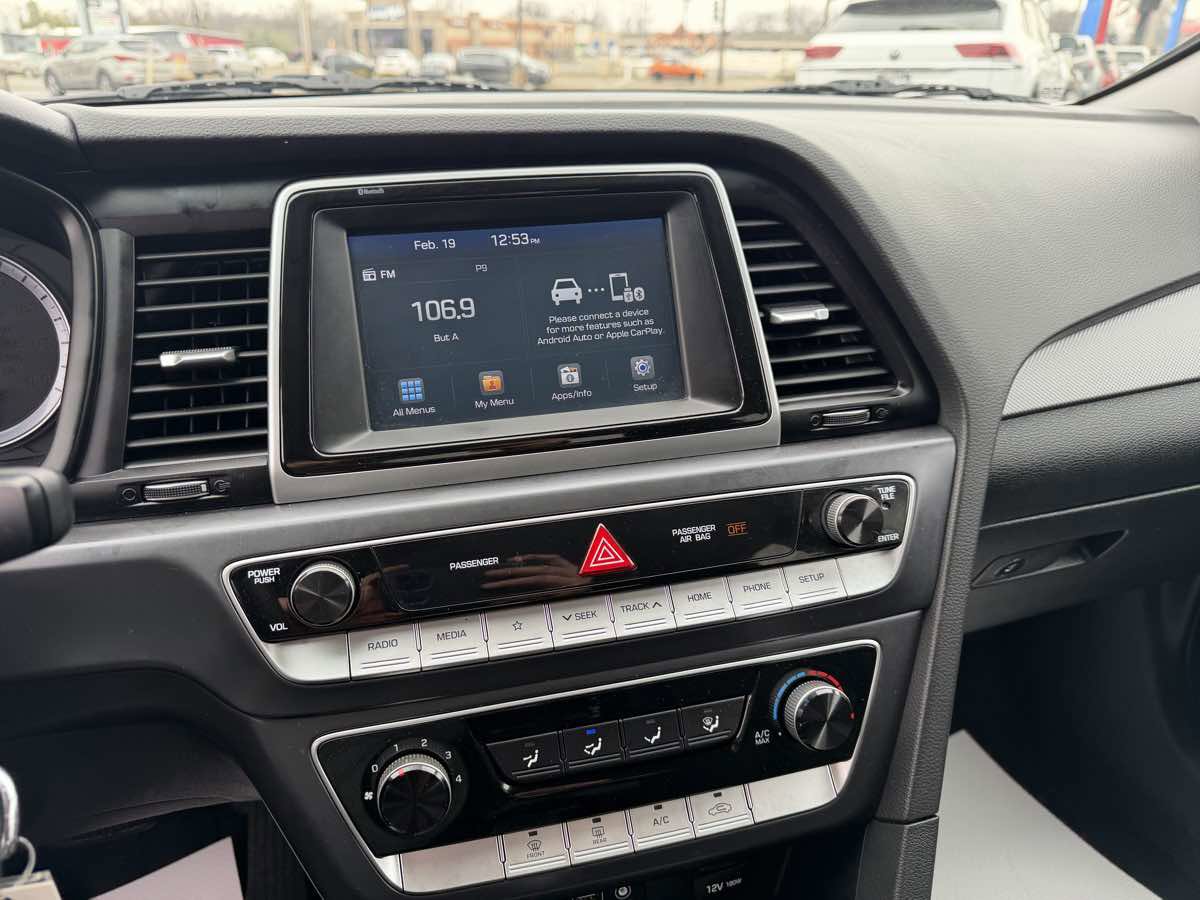 Used 2018 Hyundai Sonata SE w/ Cargo Package FWD image 20