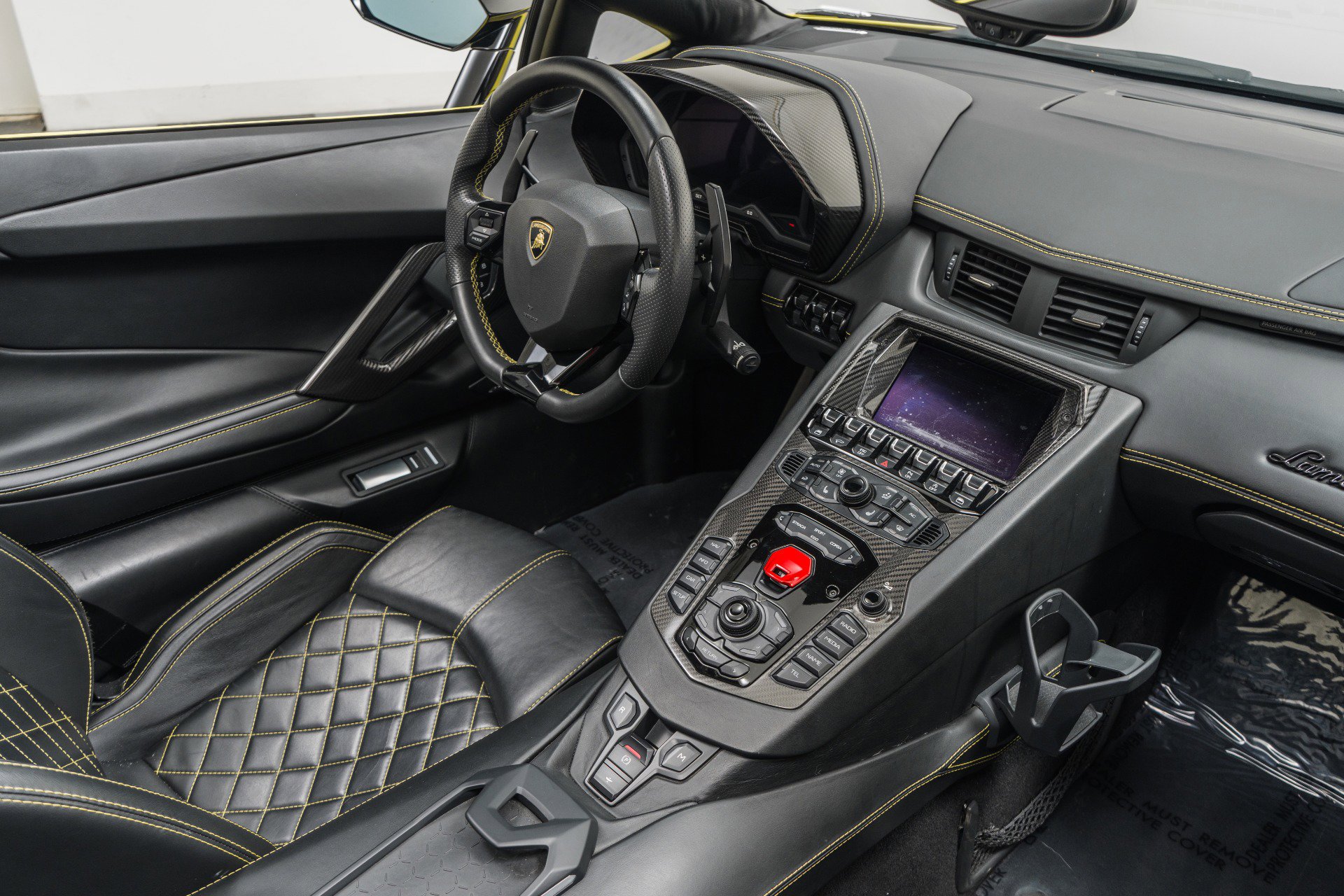 Used 2019 Lamborghini Aventador S image 26