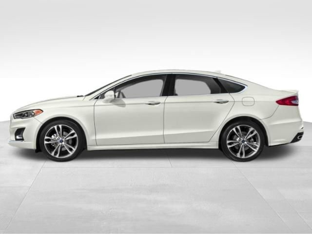 Used 2020 Ford Fusion Titanium image 3