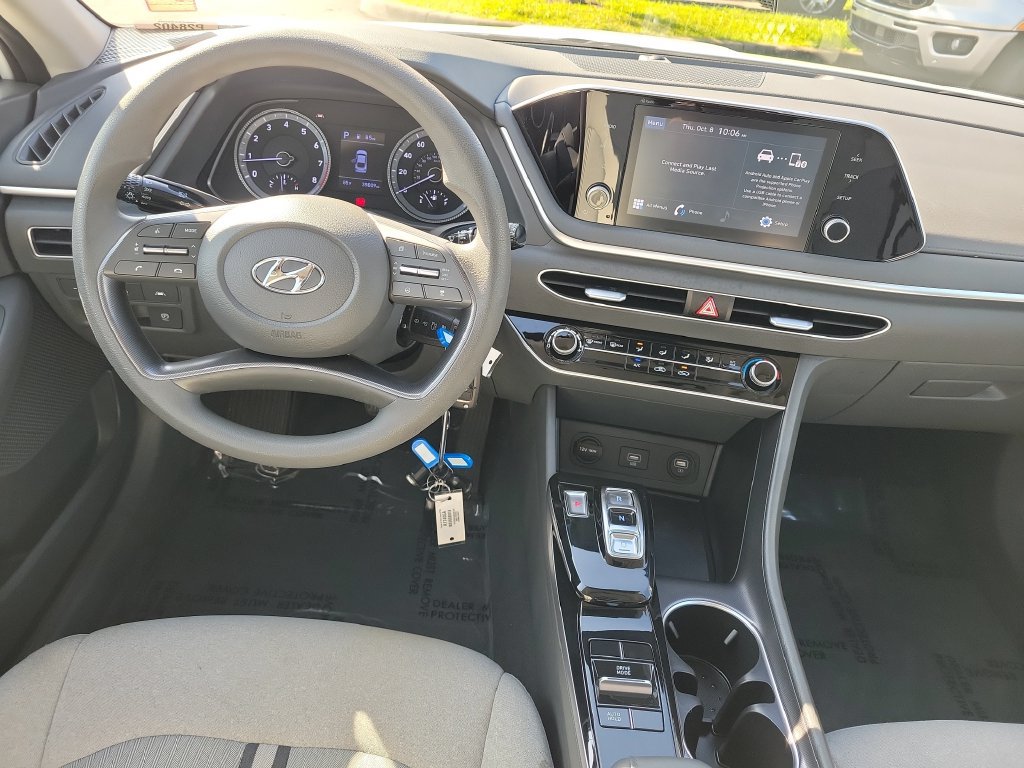 Used 2021 Hyundai Sonata SE w/ Preferred Accessory Package FWD image 26