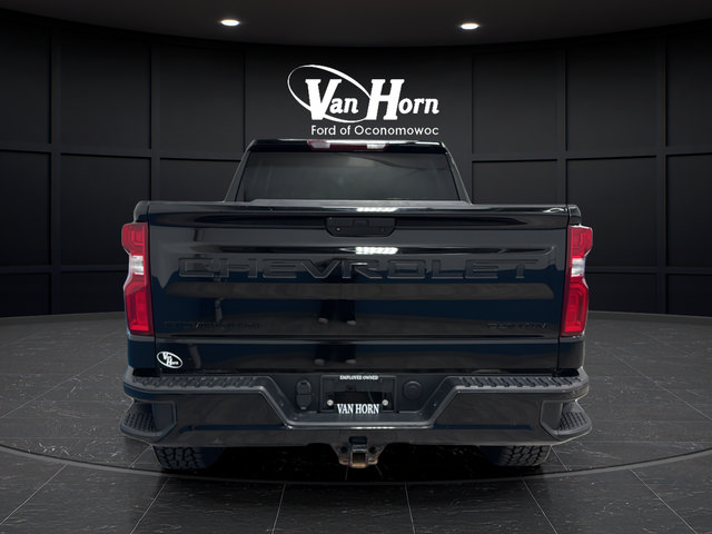 Used 2022 Chevrolet Silverado 1500 Custom Trail Boss w/ LPO, Dark Essentials Package AWD/4WD image 6