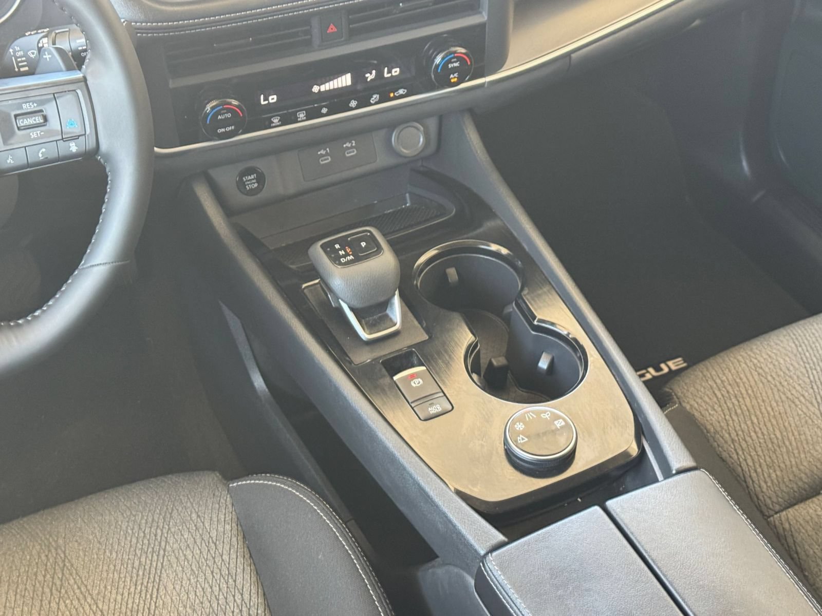 Used 2026 Nissan Rogue SV AWD/4WD image 43