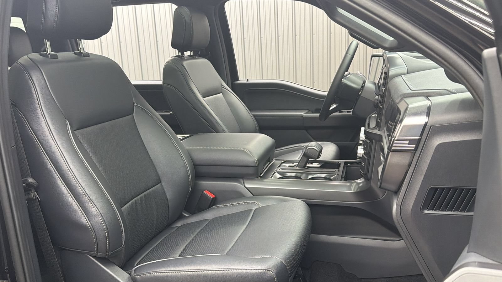 Used 2026 Ford F150 Lariat AWD/4WD image 39