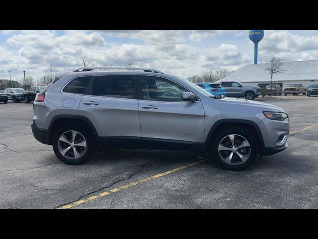 Used 2019 Jeep Cherokee Limited AWD/4WD image 33