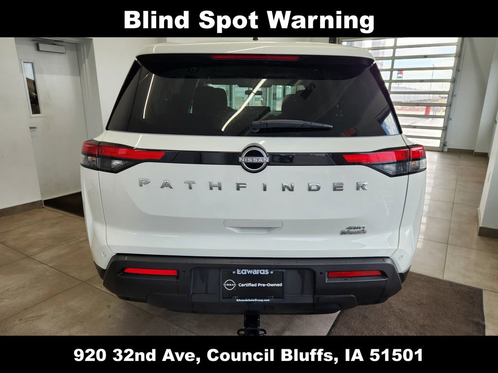 Used 2024 Nissan Pathfinder S image 7