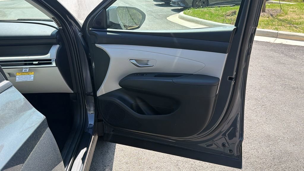New 2026 Hyundai Tucson SEL FWD image 16