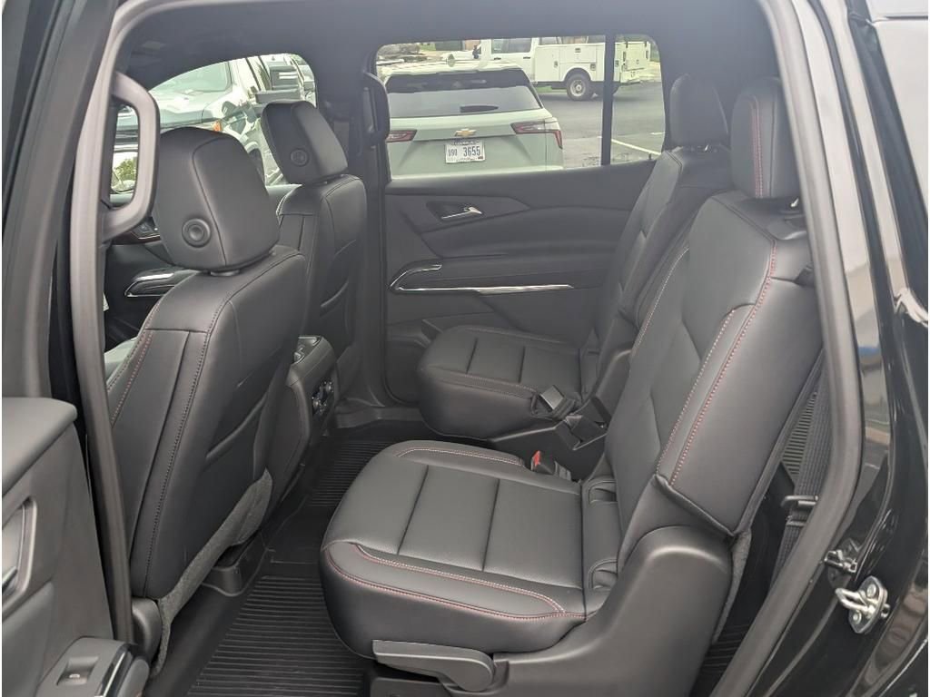 New 2026 Chevrolet Traverse Z71 w/ Driver Confidence Package image 10