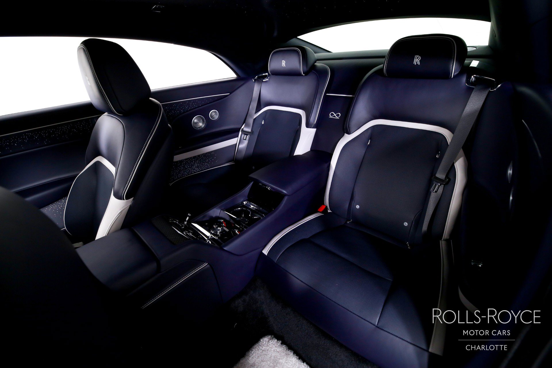 New 2026 Rolls-Royce Spectre Black Badge image 17